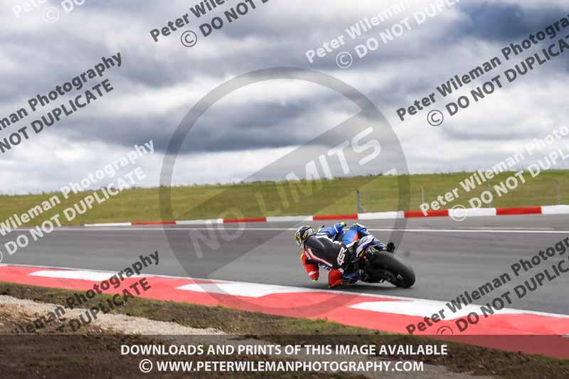 cadwell no limits trackday;cadwell park;cadwell park photographs;cadwell trackday photographs;enduro digital images;event digital images;eventdigitalimages;navarra;no limits trackdays;peter wileman photography;racing digital images;trackday digital images;trackday photos